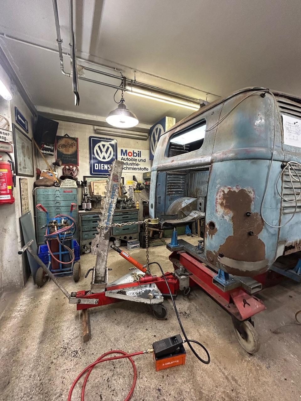 Image may have been reduced in size. Click image to view fullscreen.