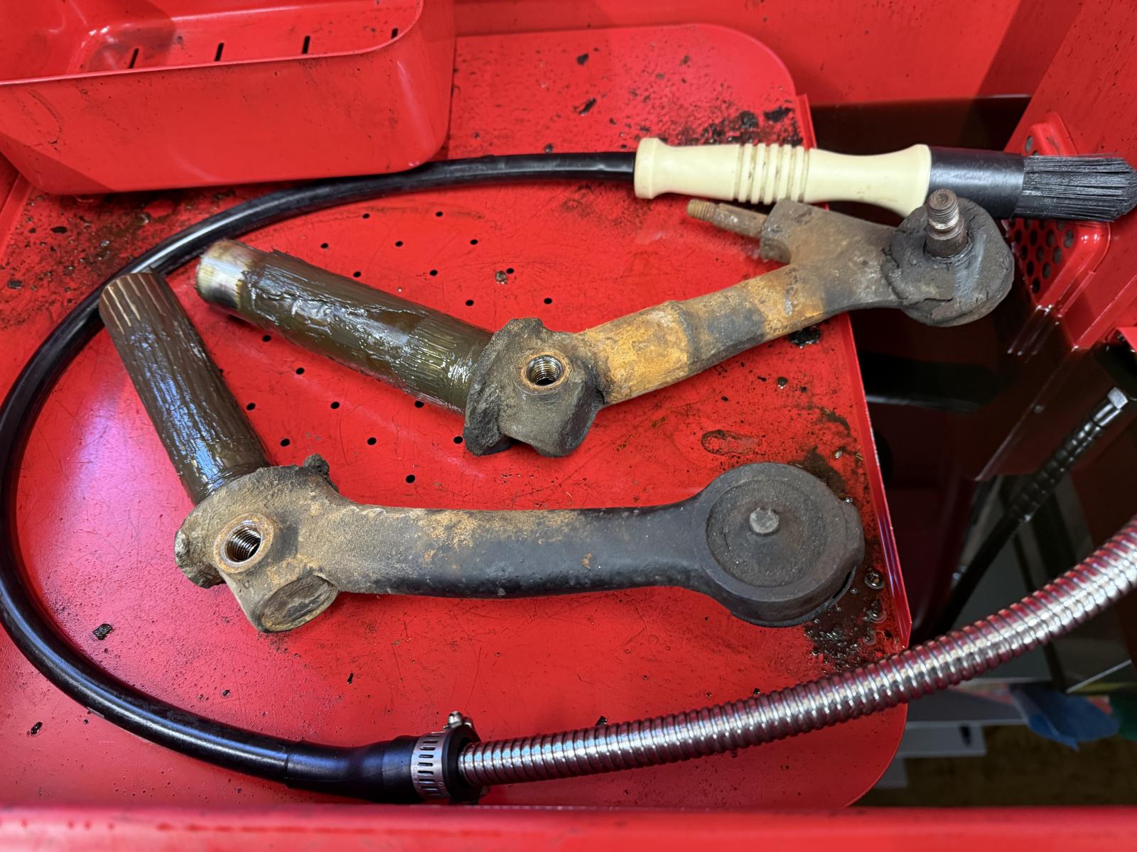Image may have been reduced in size. Click image to view fullscreen.