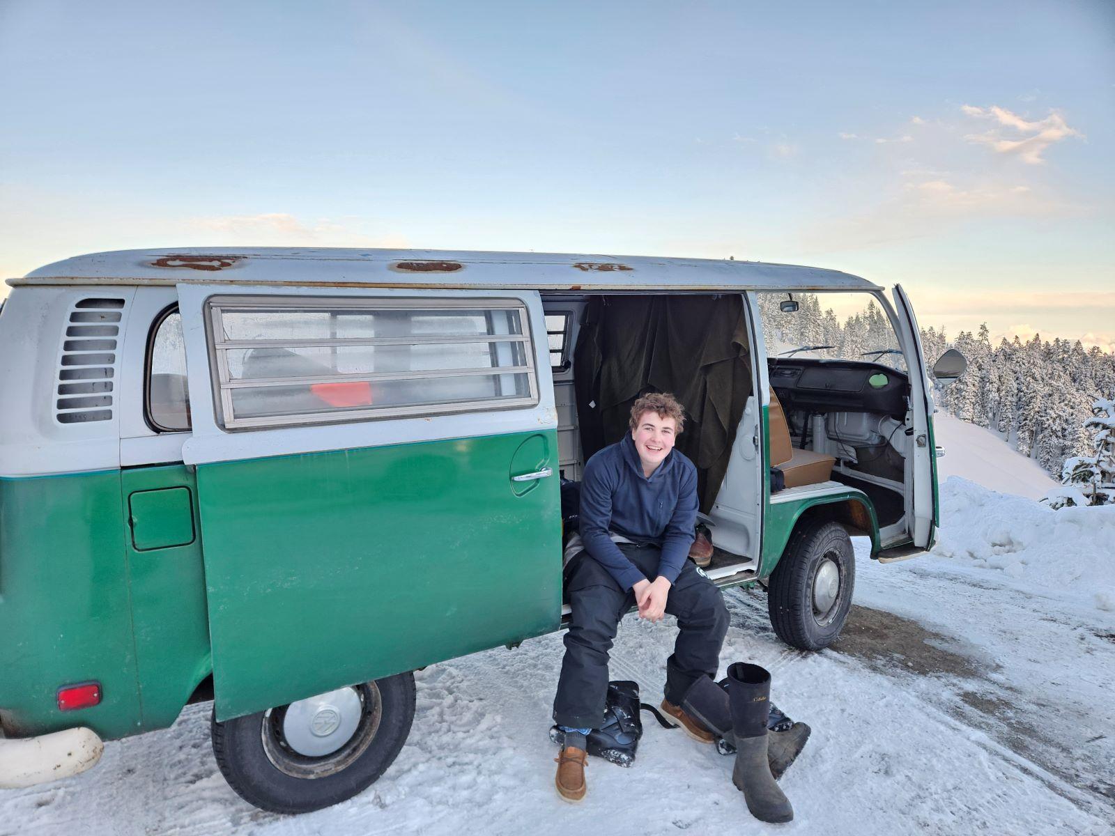 Image may have been reduced in size. Click image to view fullscreen.