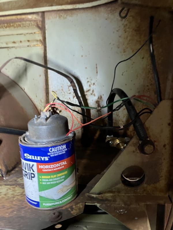Image may have been reduced in size. Click image to view fullscreen.