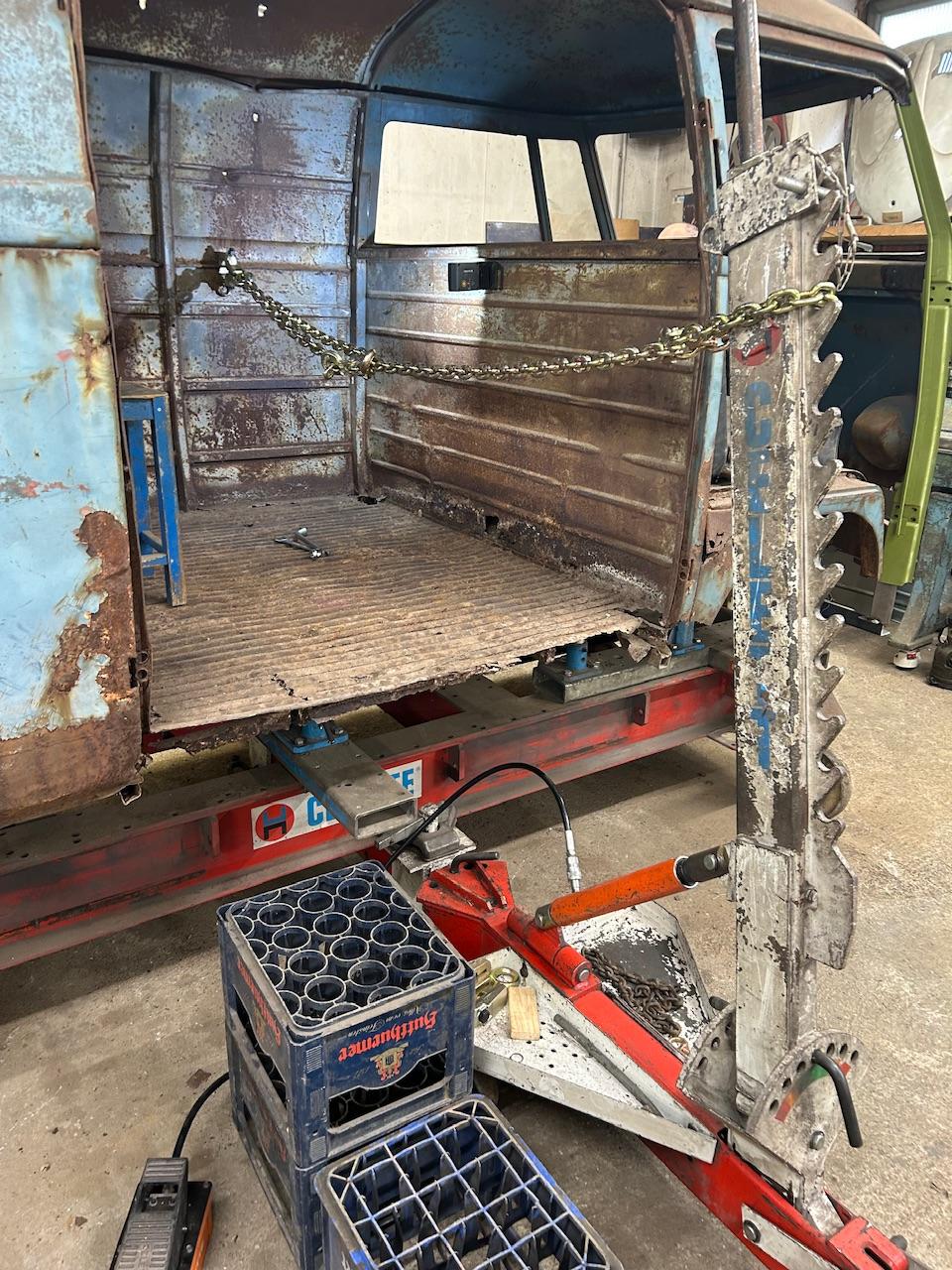Image may have been reduced in size. Click image to view fullscreen.