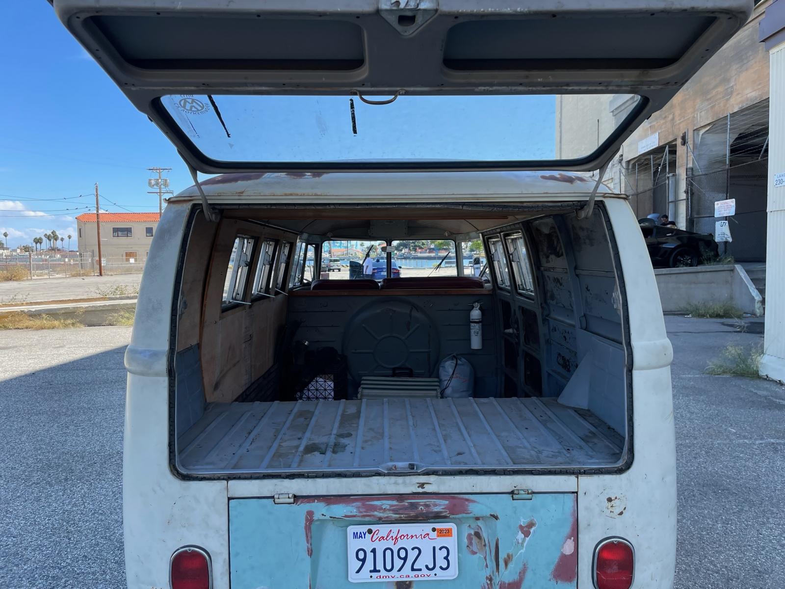 Image may have been reduced in size. Click image to view fullscreen.