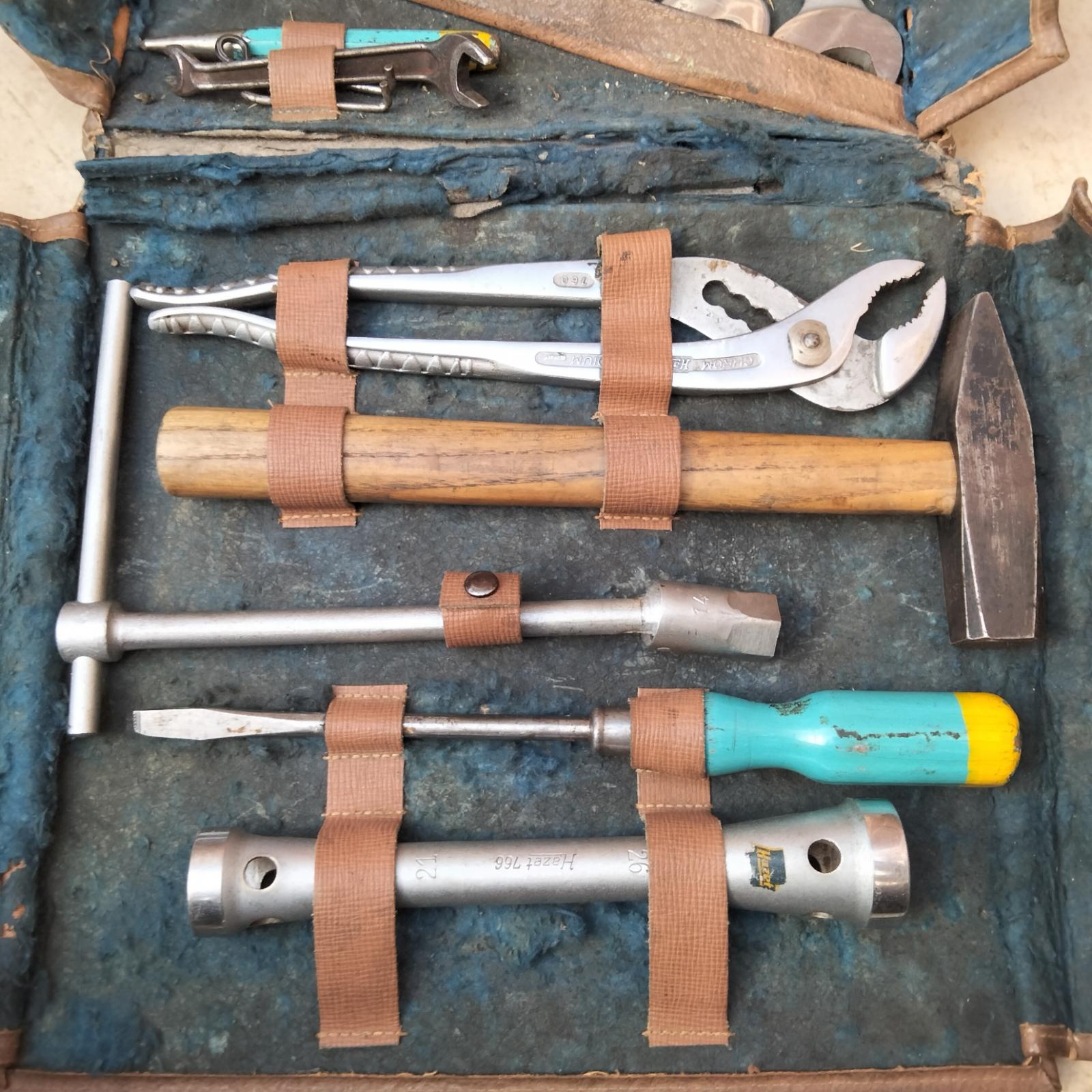 Image may have been reduced in size. Click image to view fullscreen.
