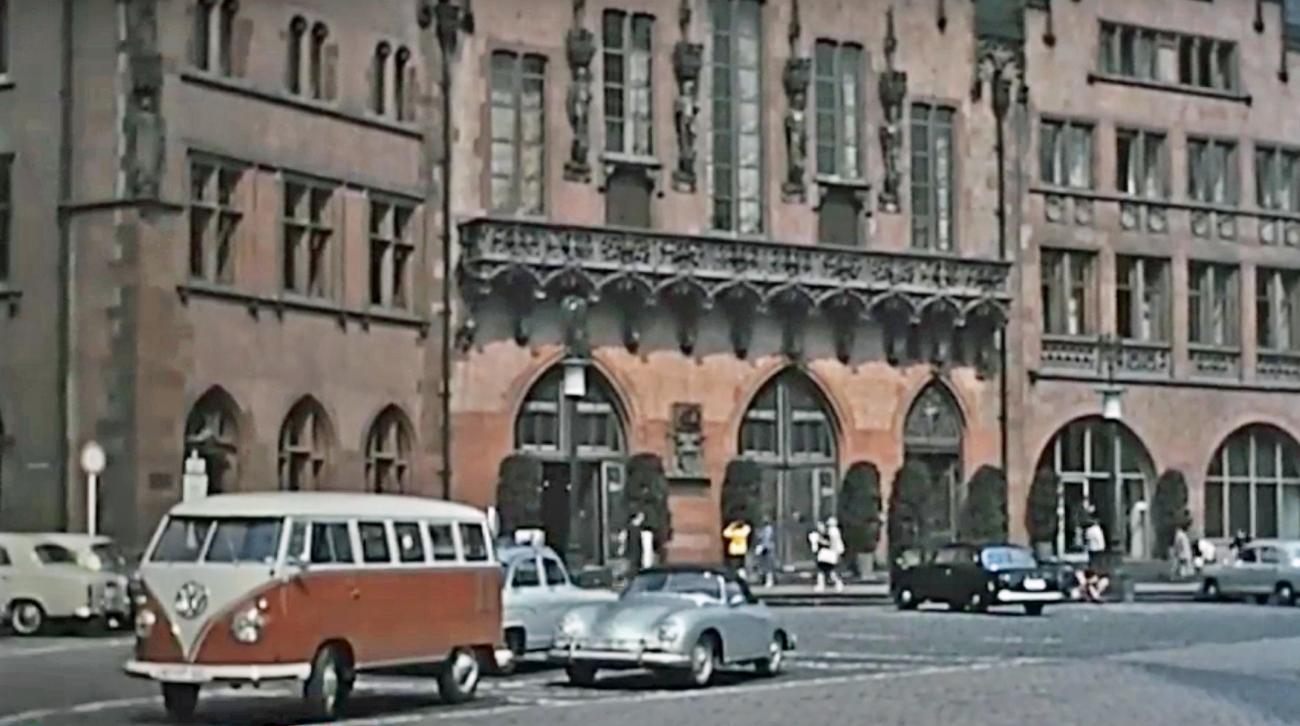 Image may have been reduced in size. Click image to view fullscreen.