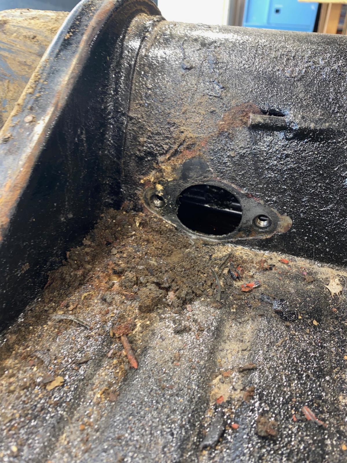 Image may have been reduced in size. Click image to view fullscreen.