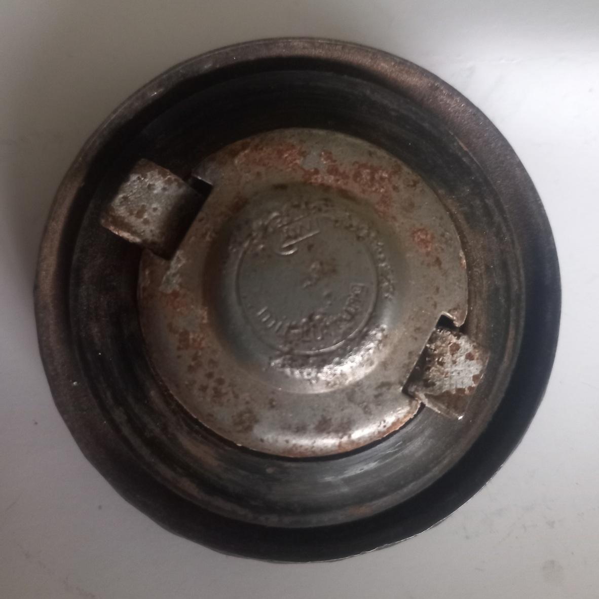 Image may have been reduced in size. Click image to view fullscreen.