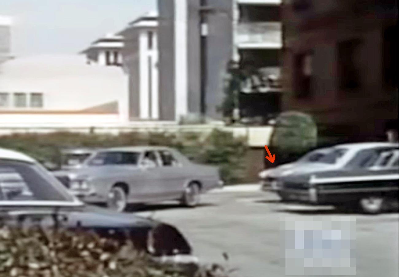 Image may have been reduced in size. Click image to view fullscreen.