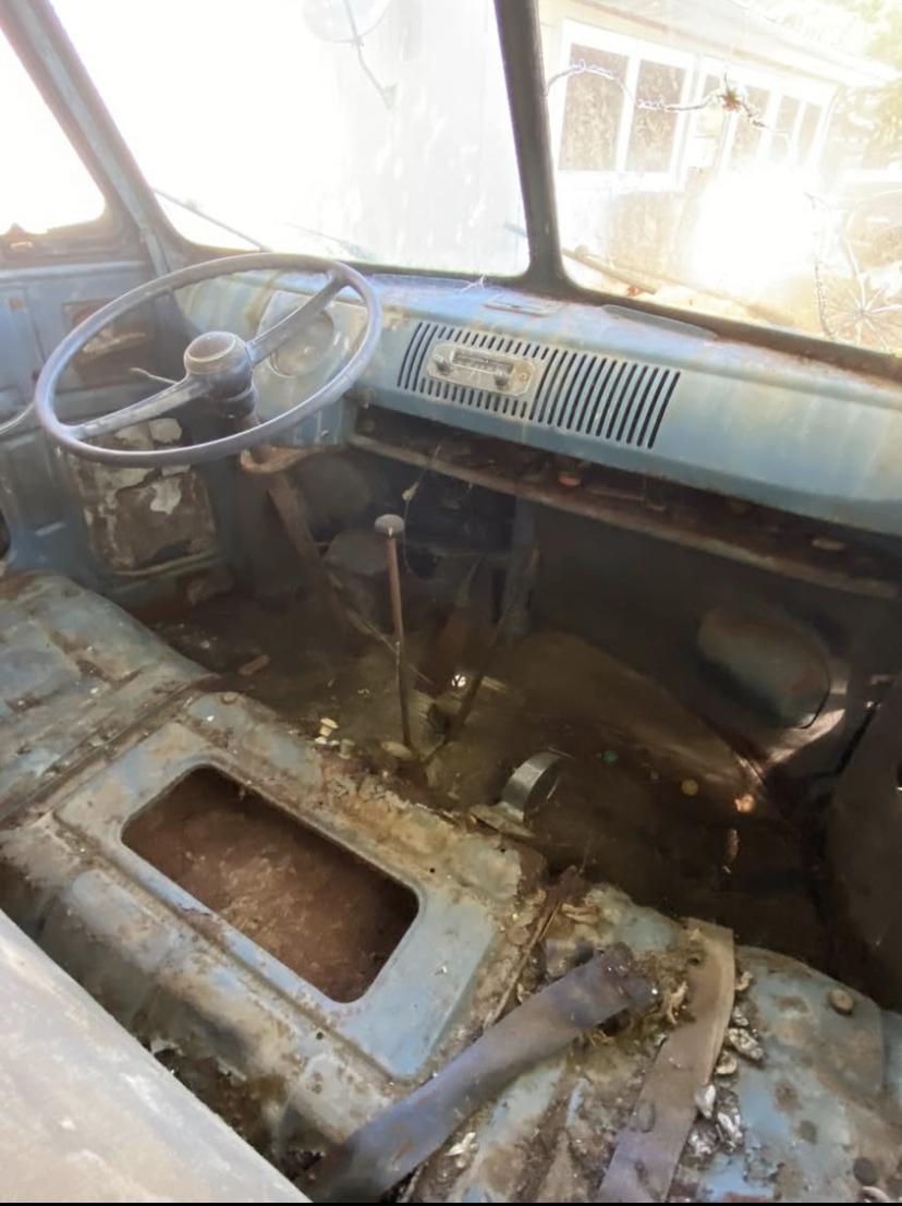 Image may have been reduced in size. Click image to view fullscreen.