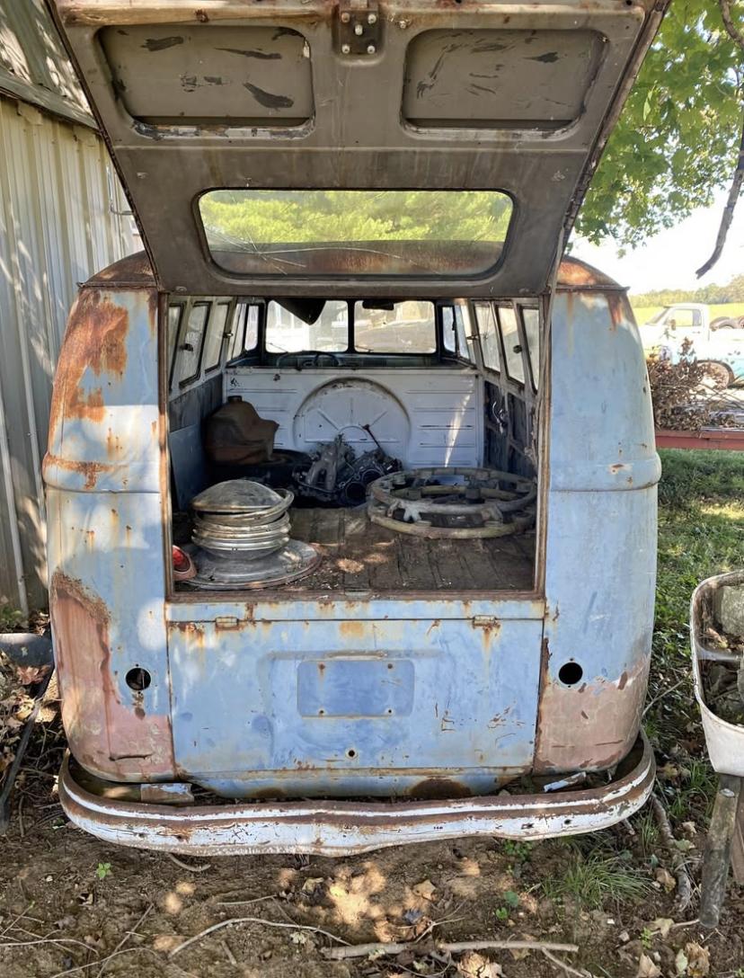 Image may have been reduced in size. Click image to view fullscreen.