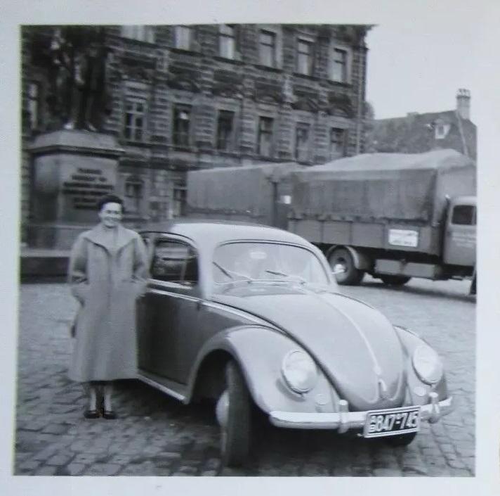 Image may have been reduced in size. Click image to view fullscreen.