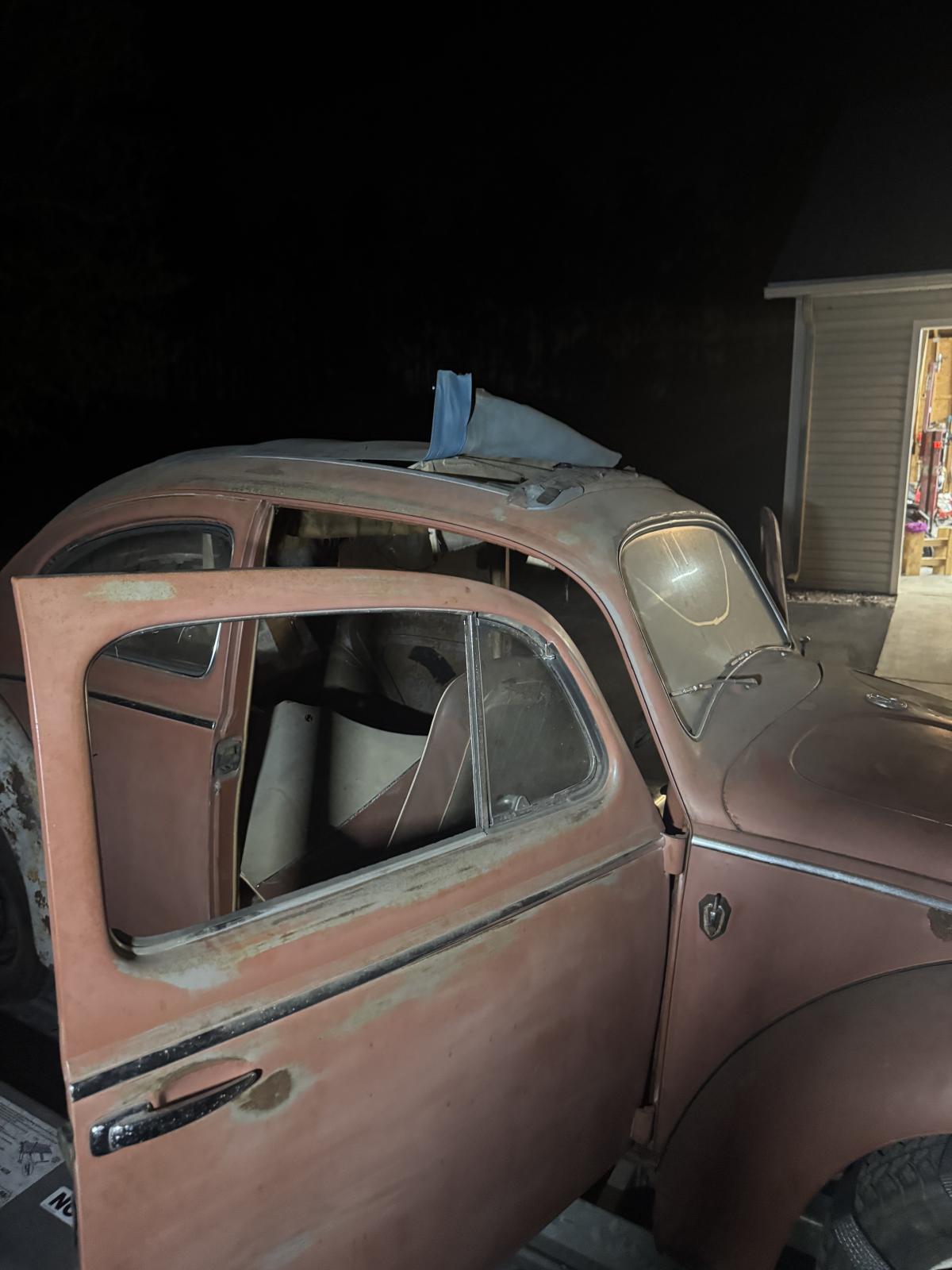 Image may have been reduced in size. Click image to view fullscreen.