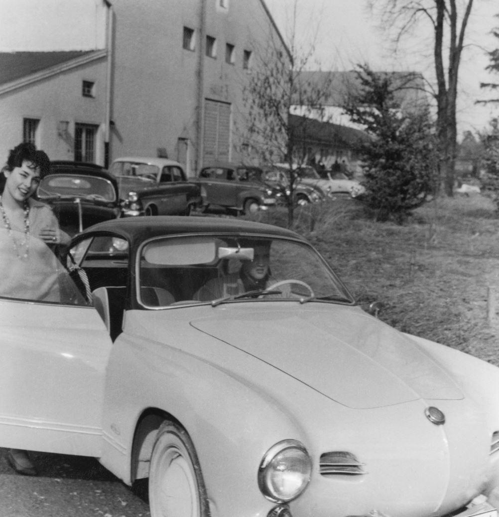 Image may have been reduced in size. Click image to view fullscreen.