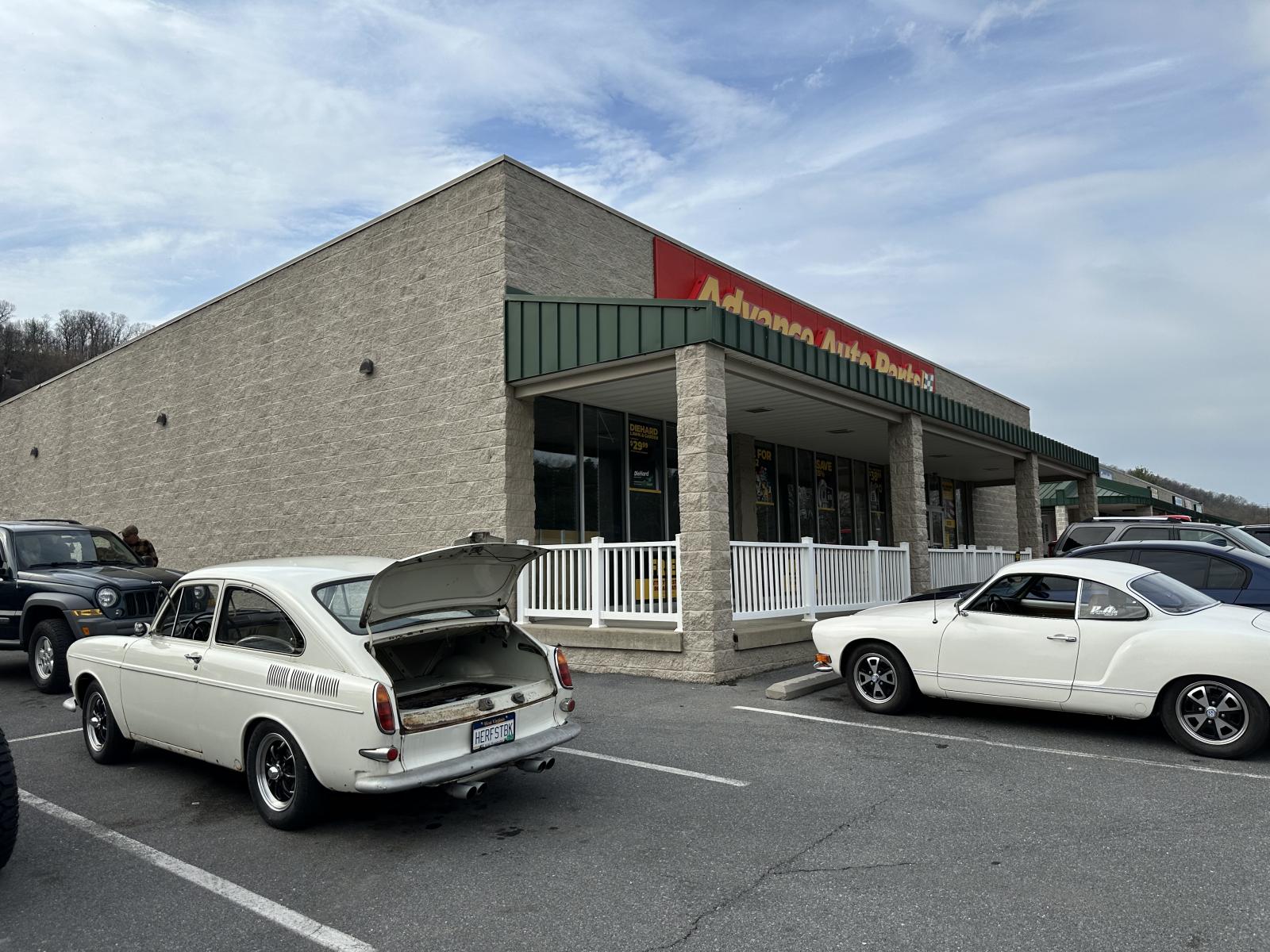 Image may have been reduced in size. Click image to view fullscreen.