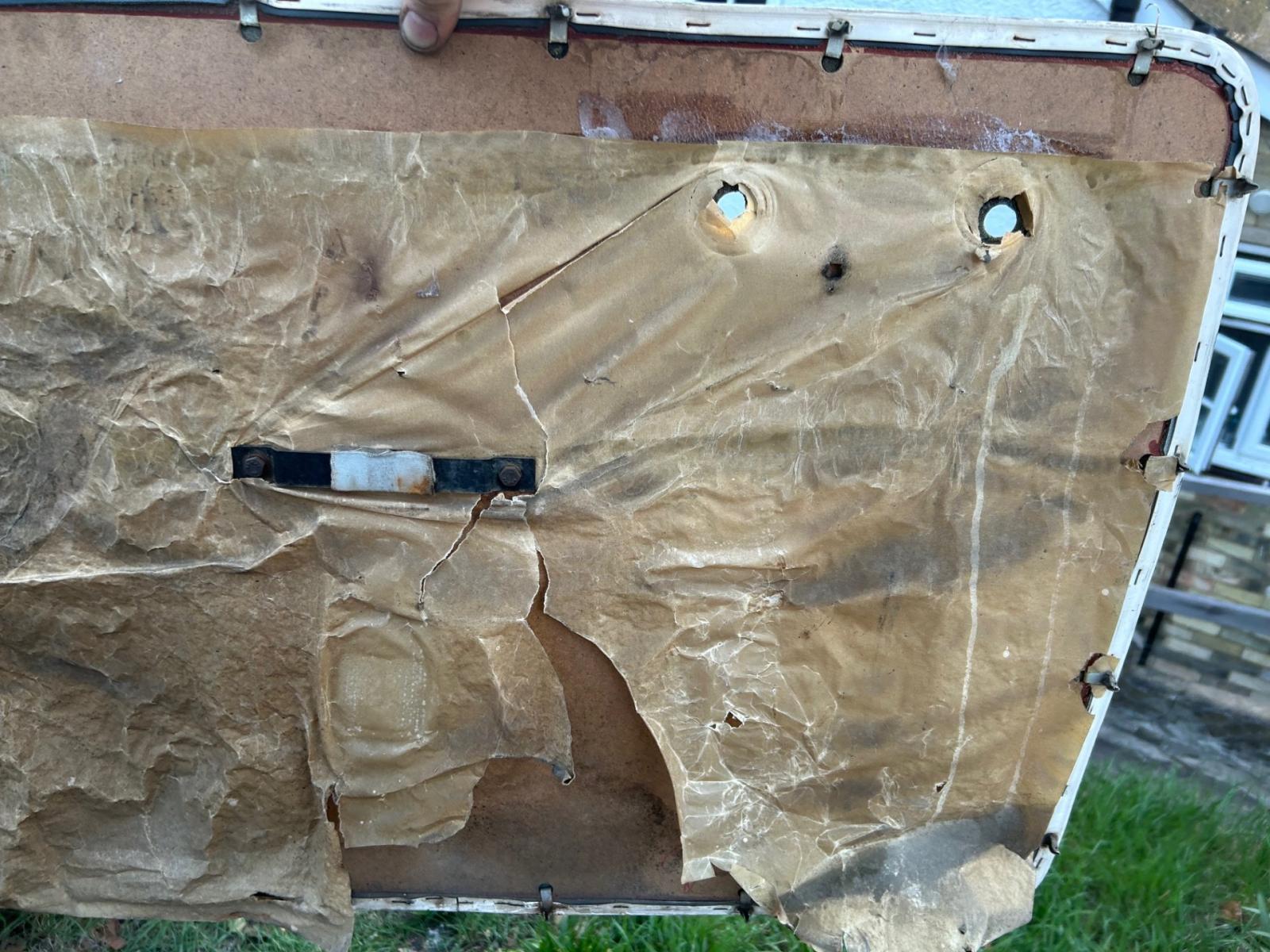 Image may have been reduced in size. Click image to view fullscreen.