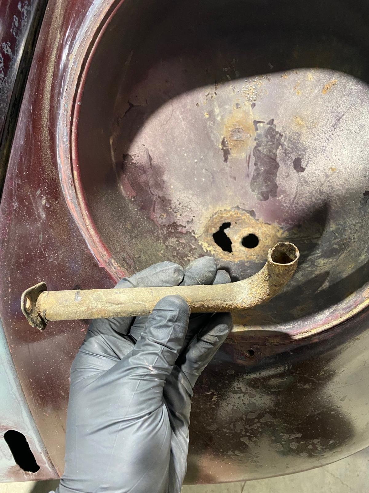 Image may have been reduced in size. Click image to view fullscreen.