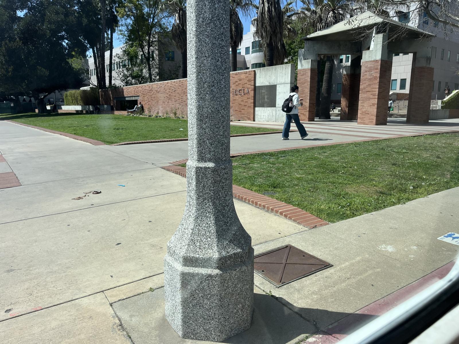 Image may have been reduced in size. Click image to view fullscreen.