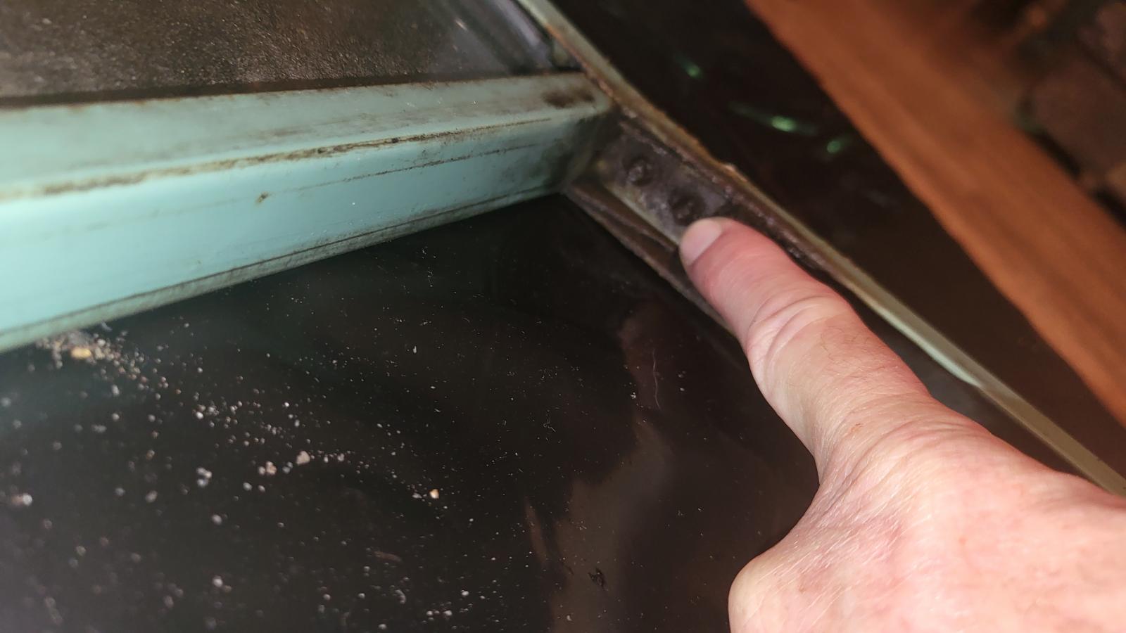 Image may have been reduced in size. Click image to view fullscreen.