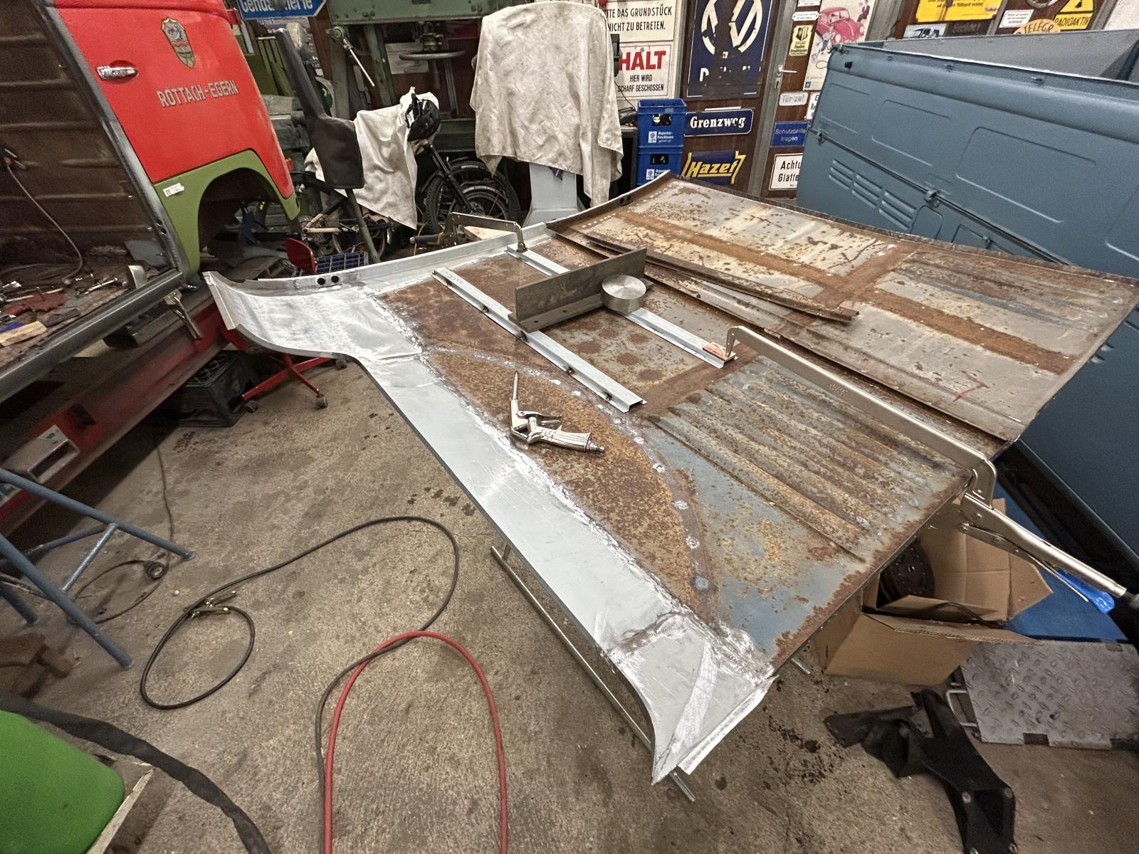 Image may have been reduced in size. Click image to view fullscreen.