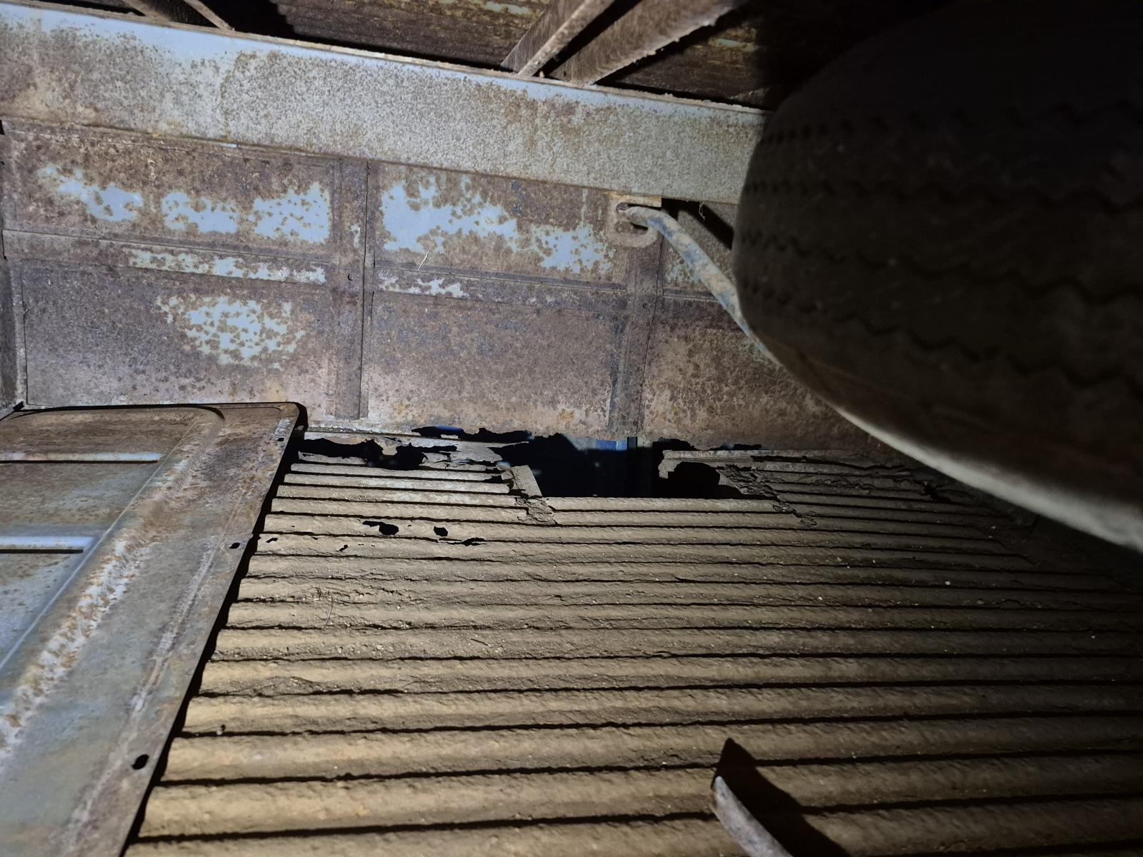 Image may have been reduced in size. Click image to view fullscreen.