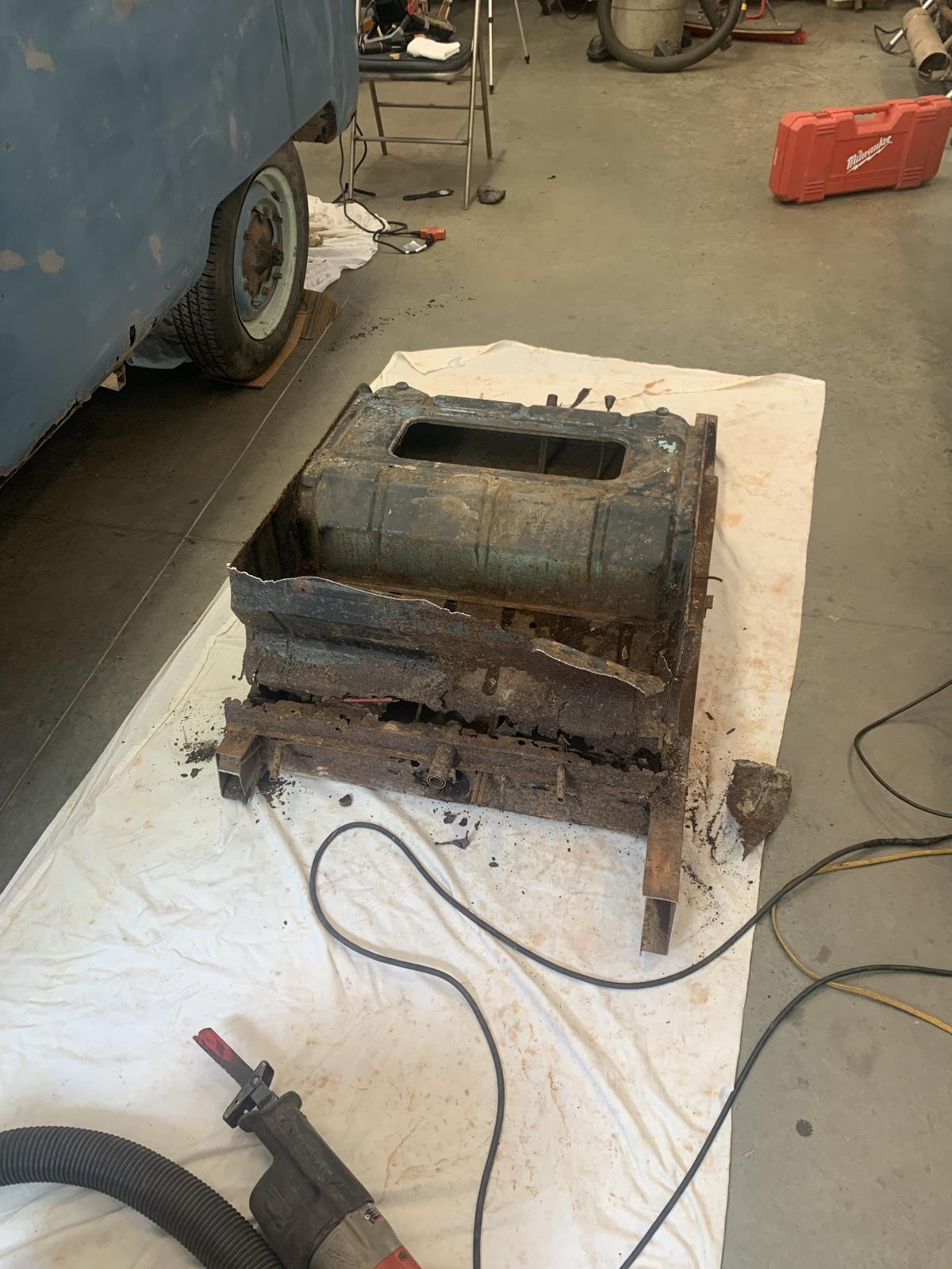 Image may have been reduced in size. Click image to view fullscreen.