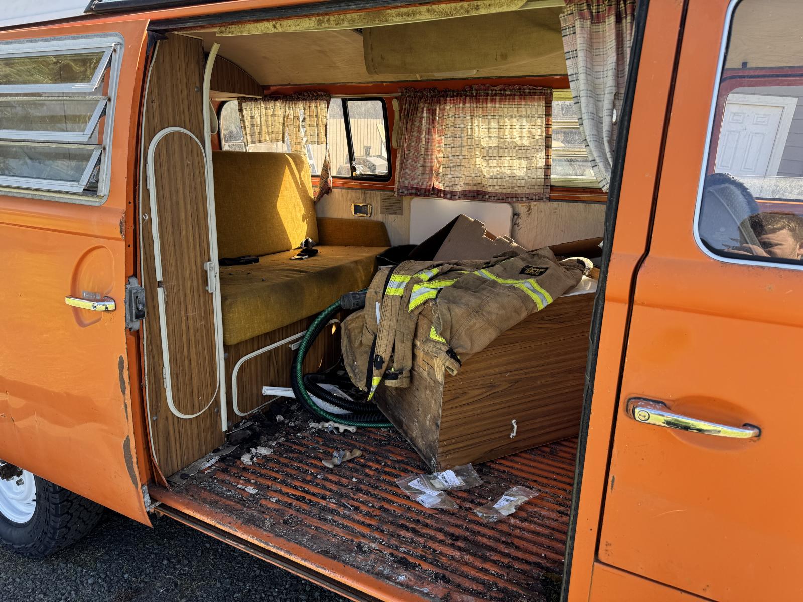 Image may have been reduced in size. Click image to view fullscreen.