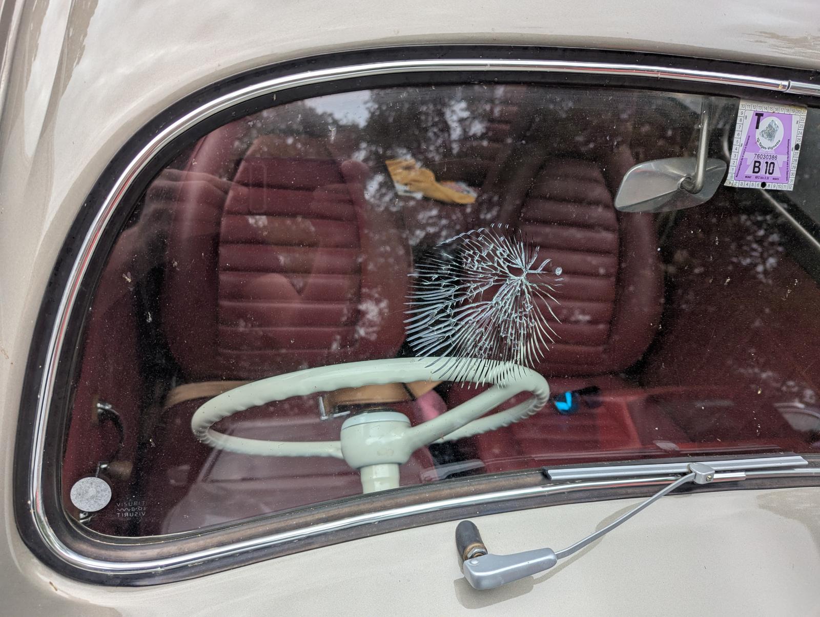 Image may have been reduced in size. Click image to view fullscreen.