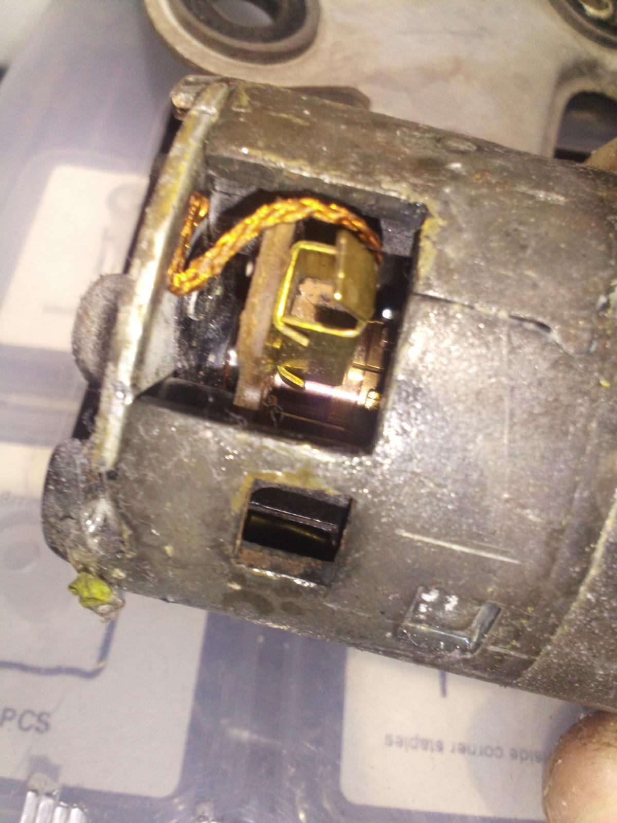 Image may have been reduced in size. Click image to view fullscreen.