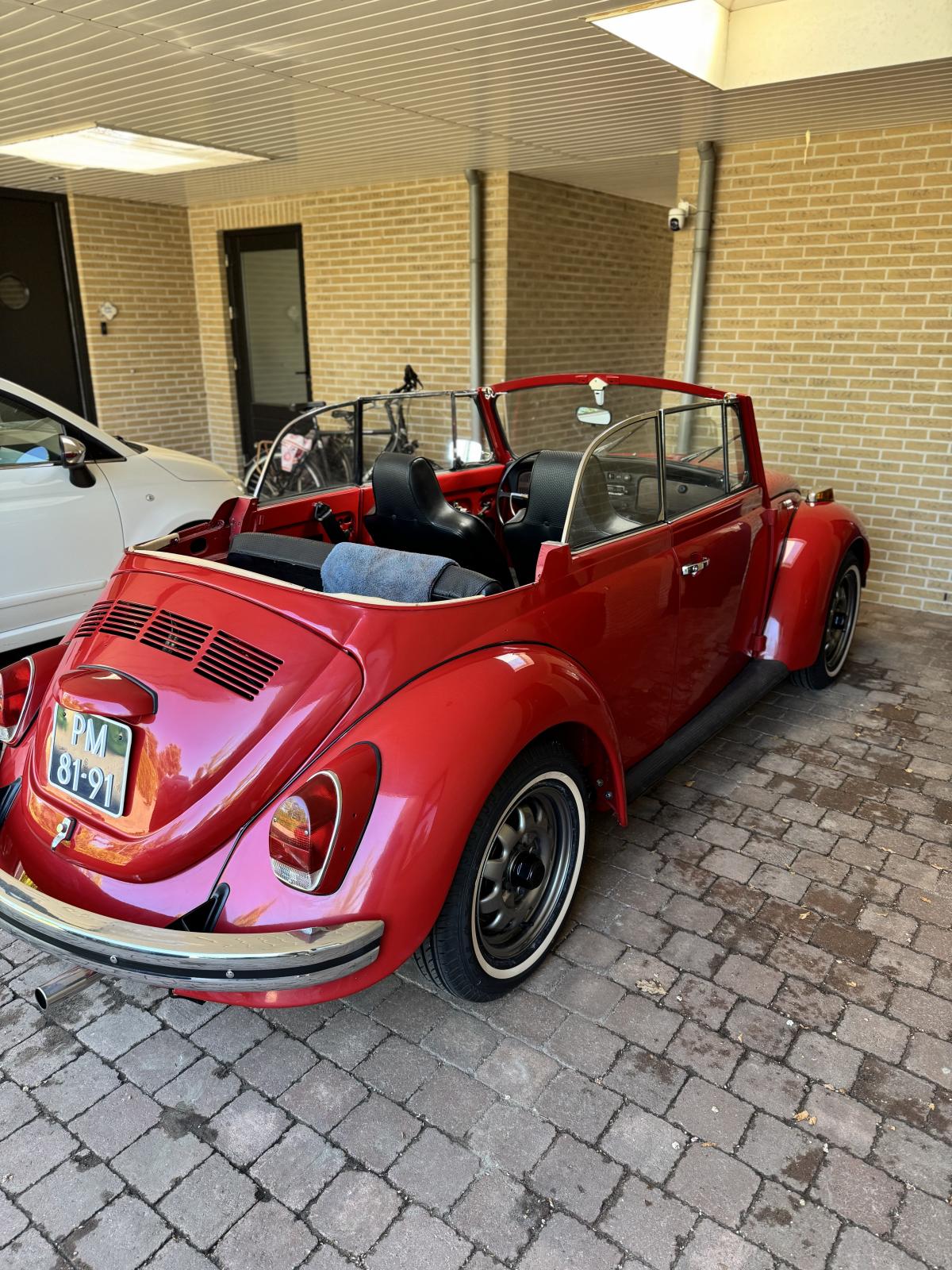 Image may have been reduced in size. Click image to view fullscreen.