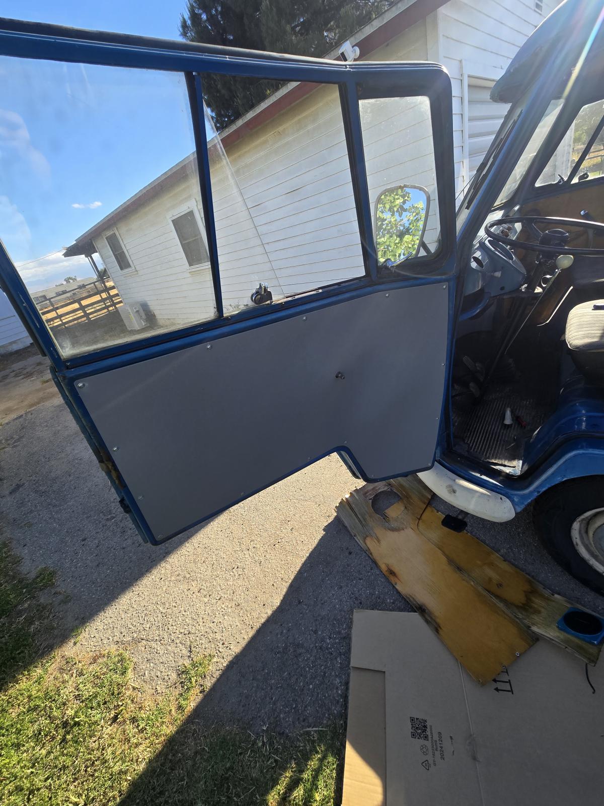 Image may have been reduced in size. Click image to view fullscreen.
