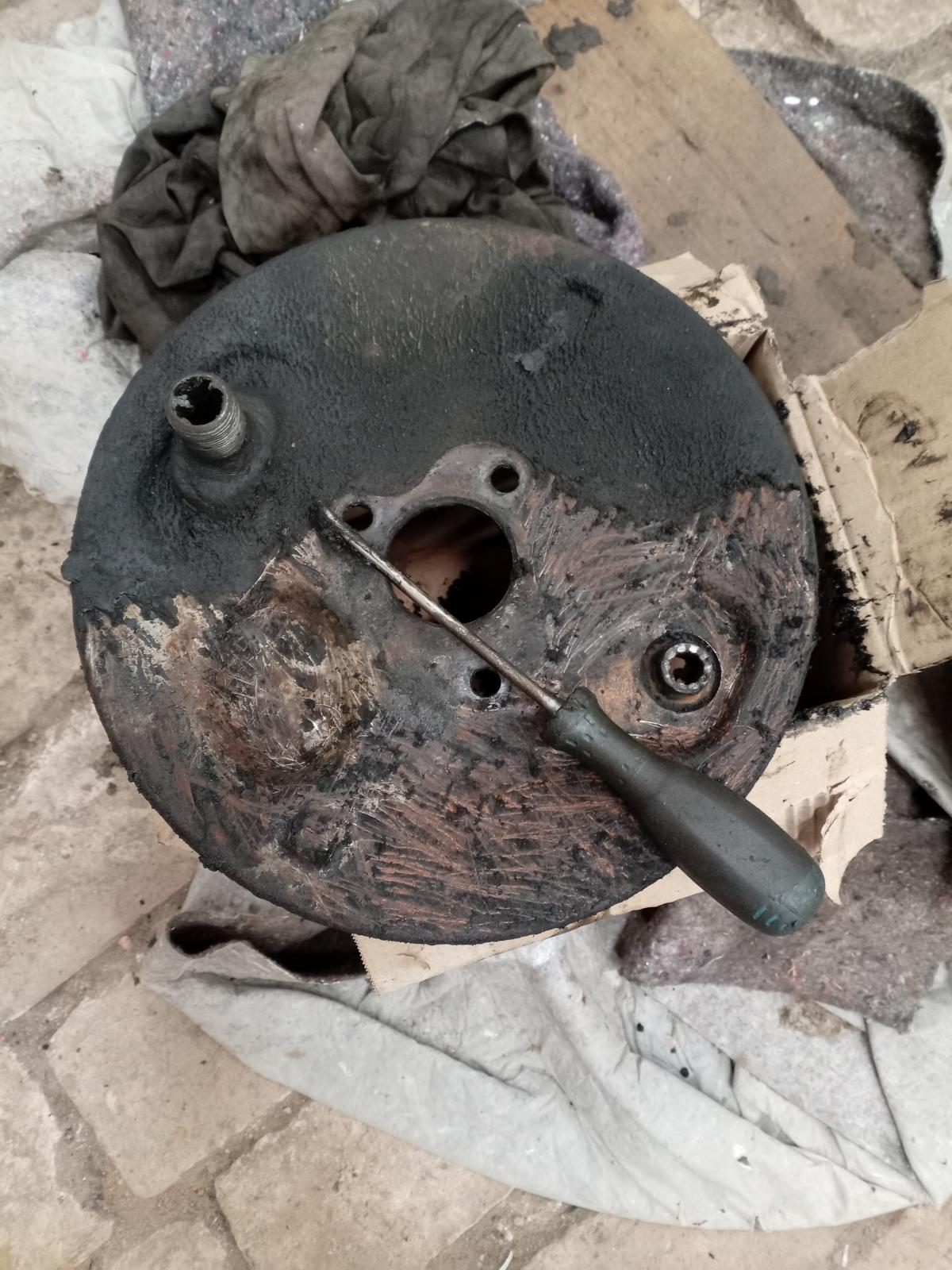Image may have been reduced in size. Click image to view fullscreen.