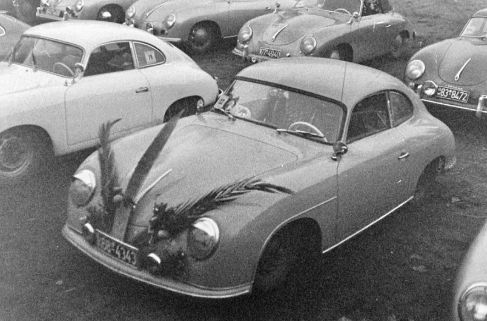 Image may have been reduced in size. Click image to view fullscreen.