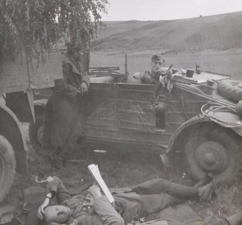 Image may have been reduced in size. Click image to view fullscreen.