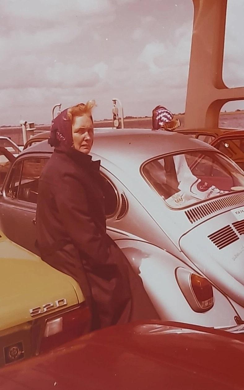 Image may have been reduced in size. Click image to view fullscreen.