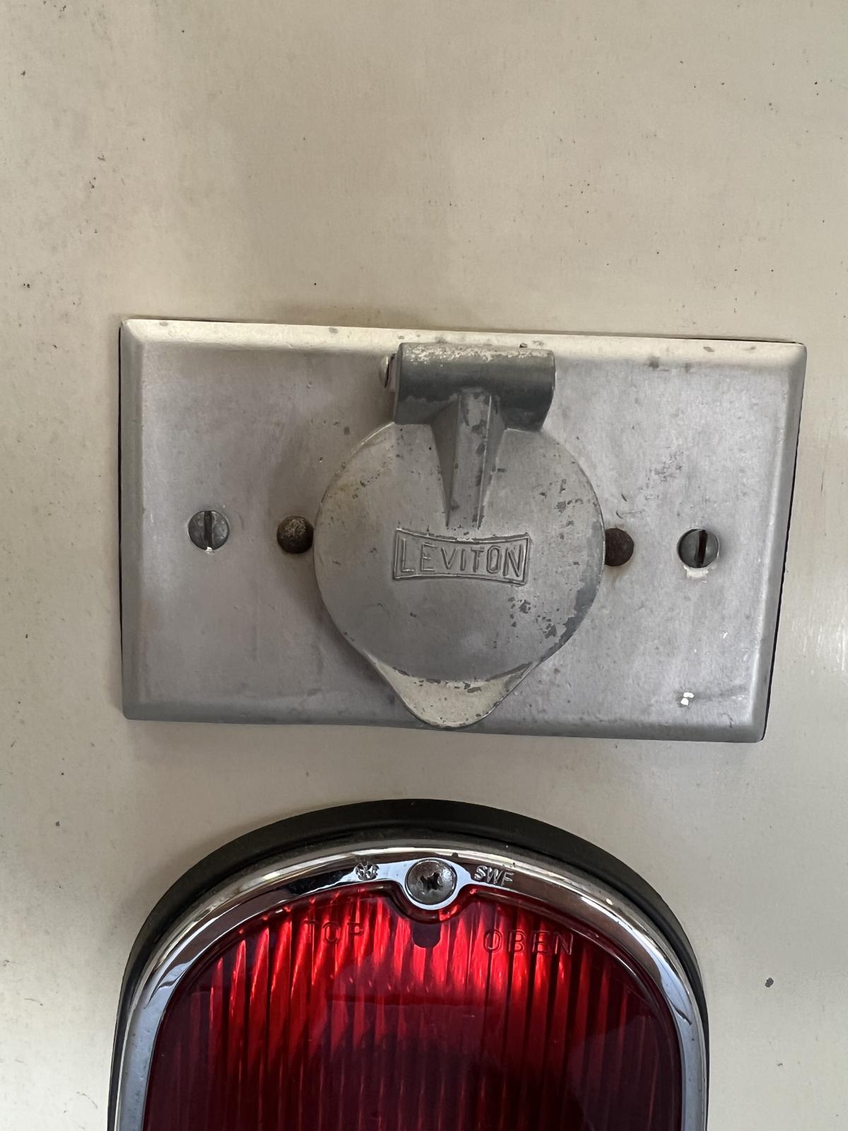 Image may have been reduced in size. Click image to view fullscreen.