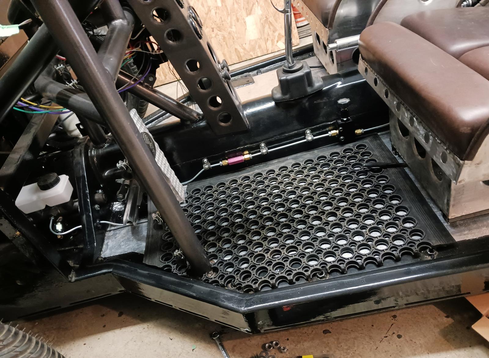 Image may have been reduced in size. Click image to view fullscreen.