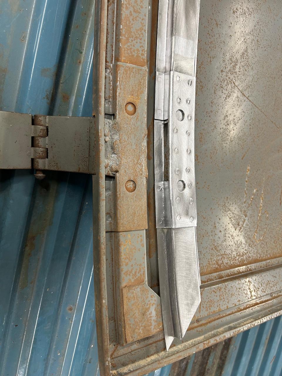 Image may have been reduced in size. Click image to view fullscreen.