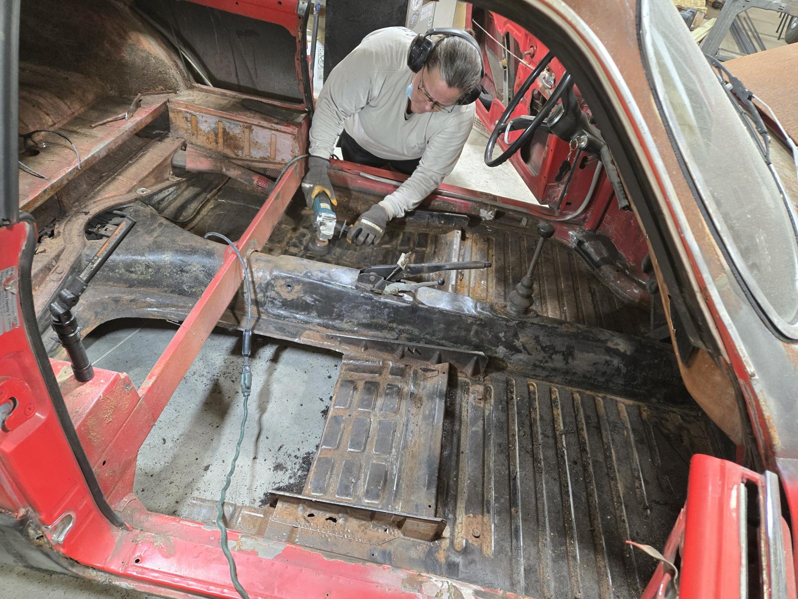 Image may have been reduced in size. Click image to view fullscreen.
