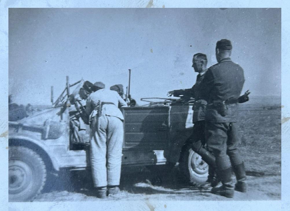 Image may have been reduced in size. Click image to view fullscreen.