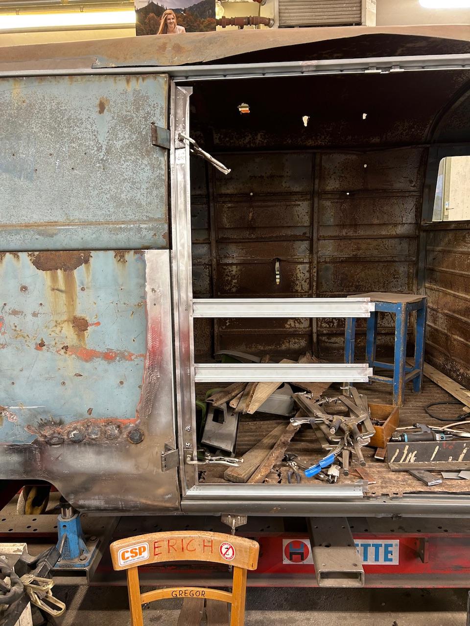 Image may have been reduced in size. Click image to view fullscreen.