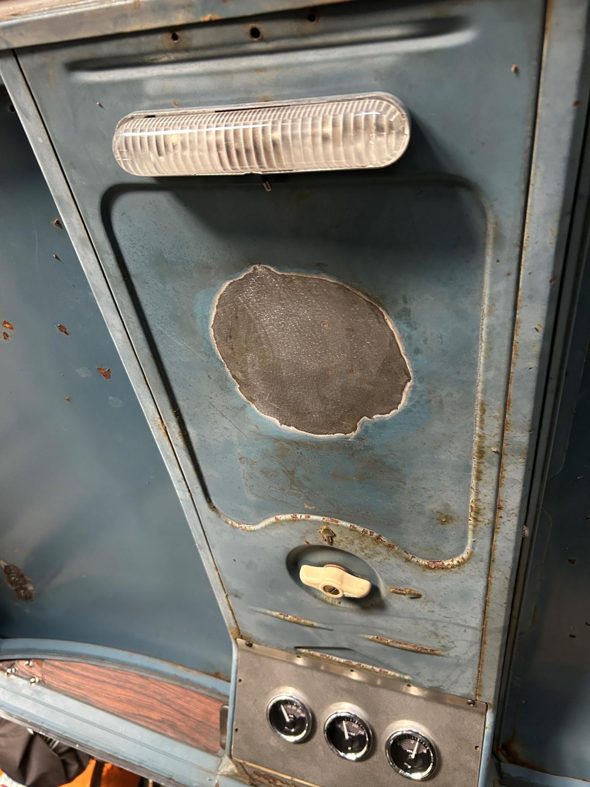 Image may have been reduced in size. Click image to view fullscreen.