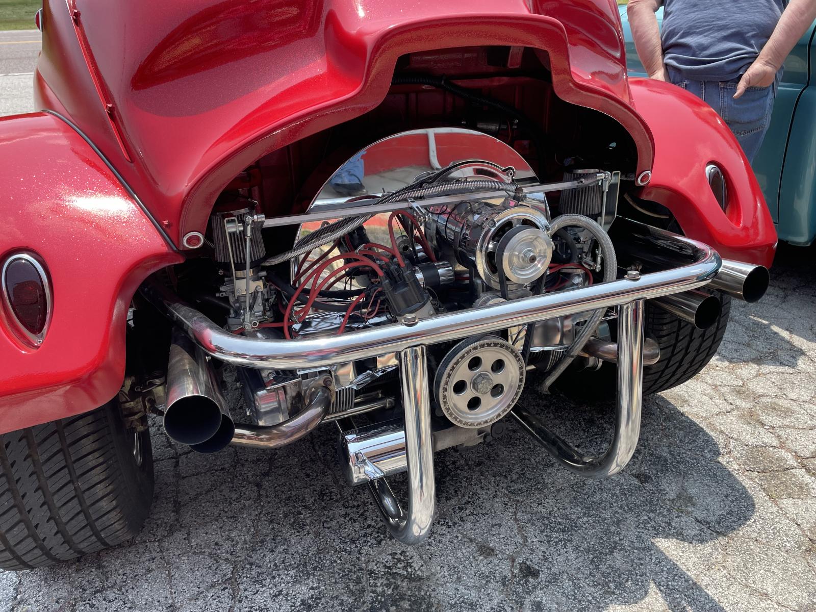 Image may have been reduced in size. Click image to view fullscreen.