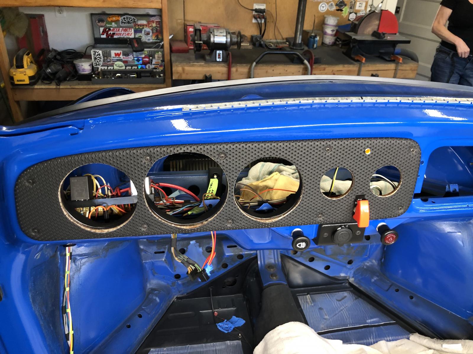 Image may have been reduced in size. Click image to view fullscreen.