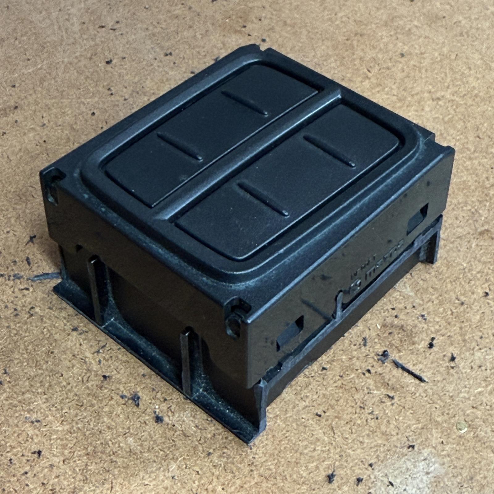 Image may have been reduced in size. Click image to view fullscreen.