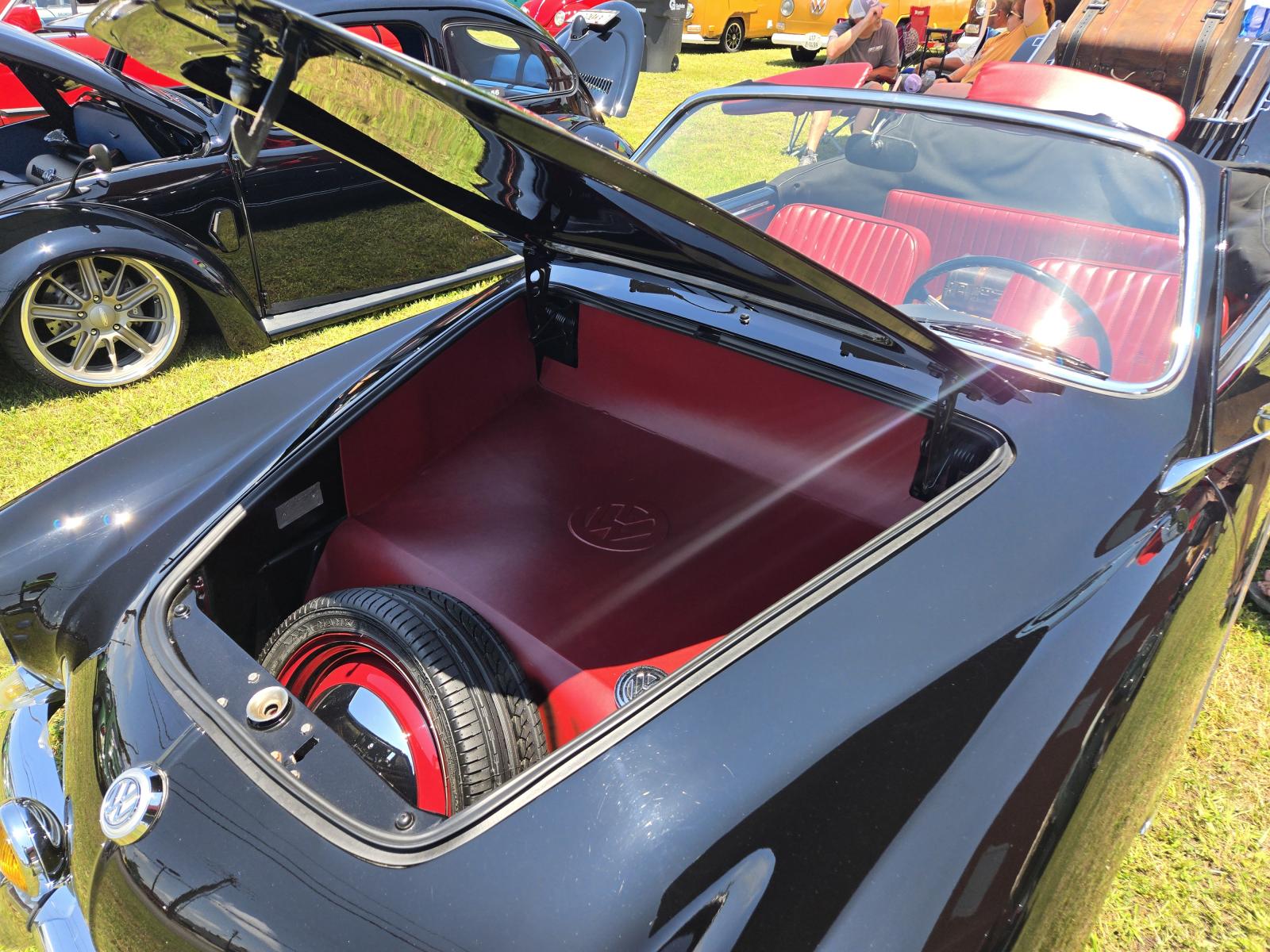 Image may have been reduced in size. Click image to view fullscreen.