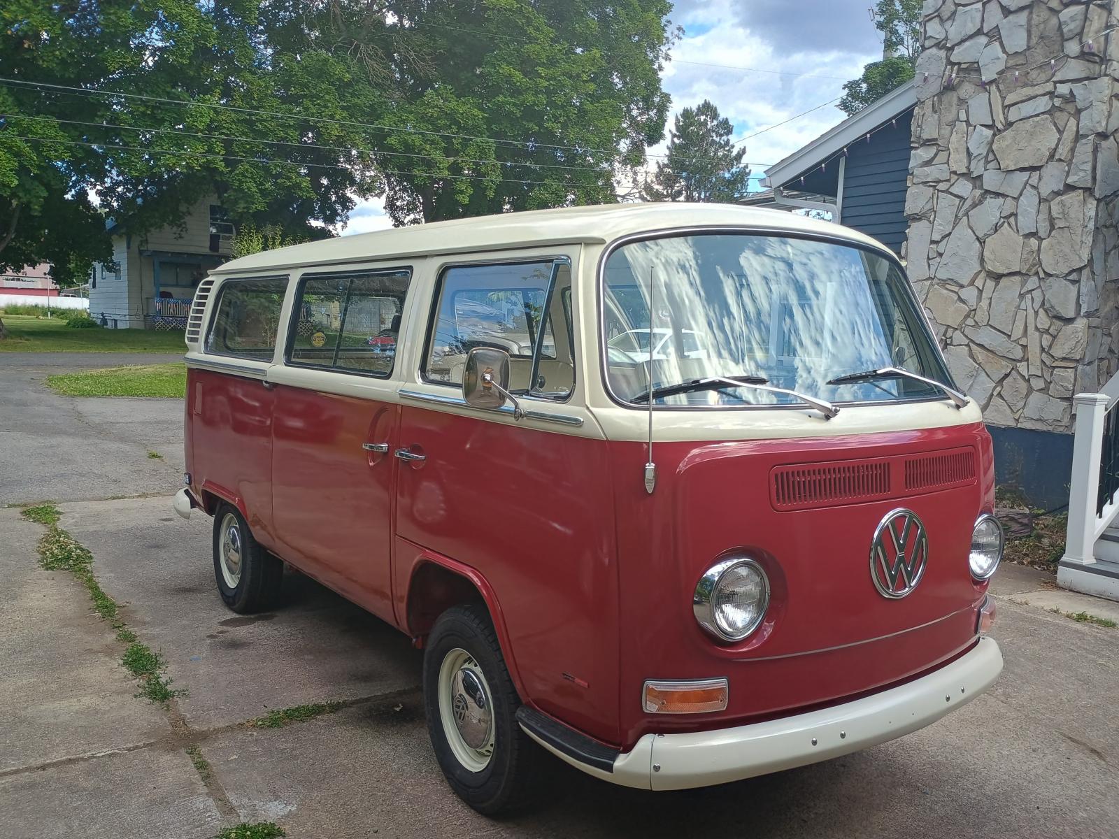 Image may have been reduced in size. Click image to view fullscreen.
