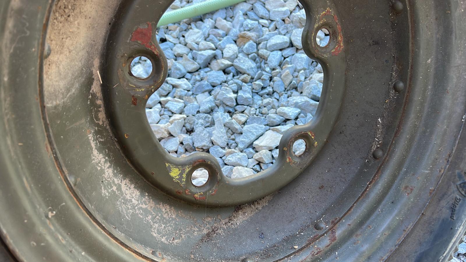 Image may have been reduced in size. Click image to view fullscreen.