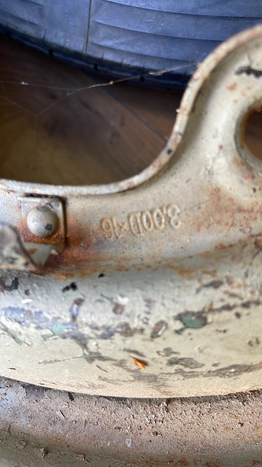 Image may have been reduced in size. Click image to view fullscreen.