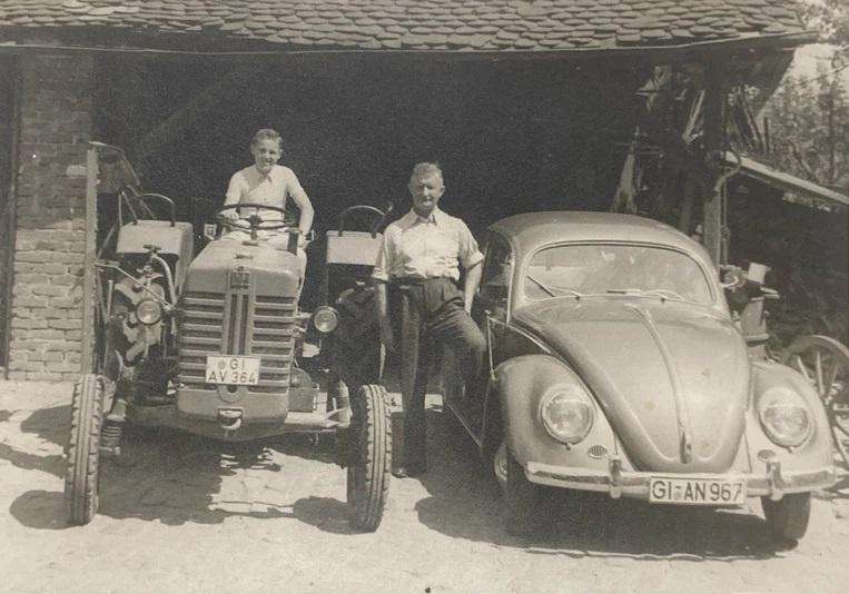 Image may have been reduced in size. Click image to view fullscreen.