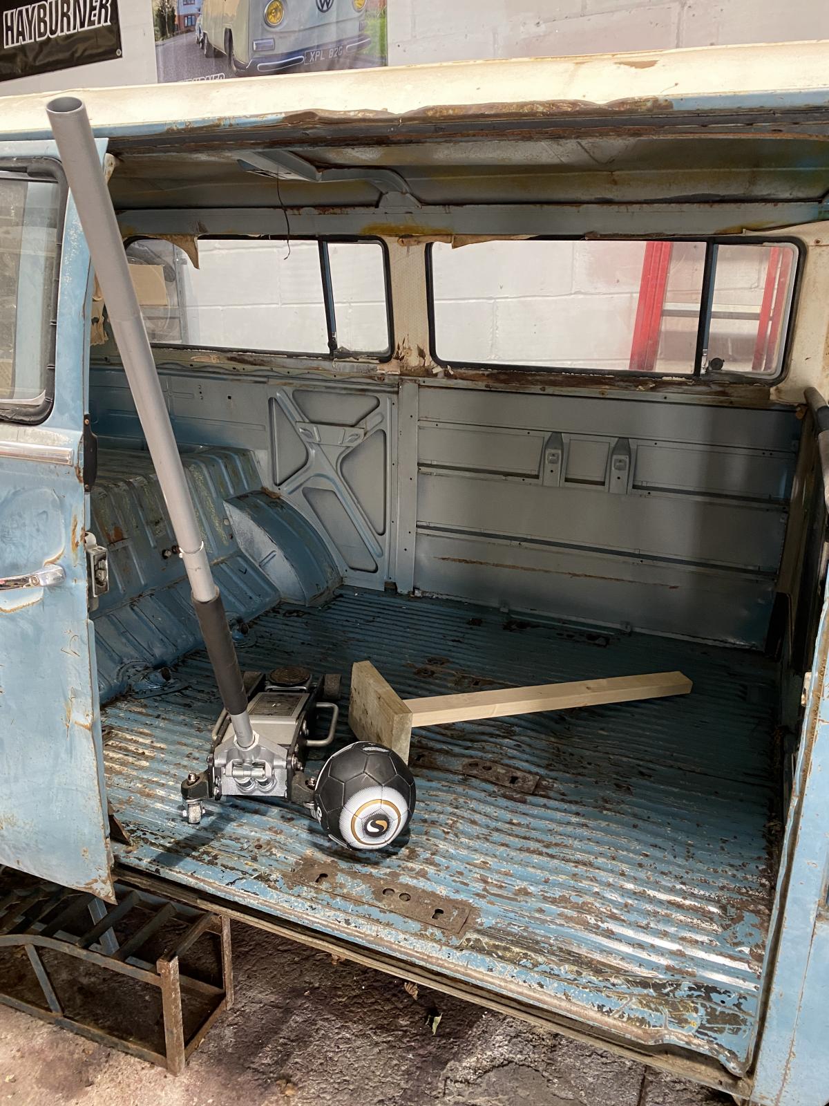 Image may have been reduced in size. Click image to view fullscreen.