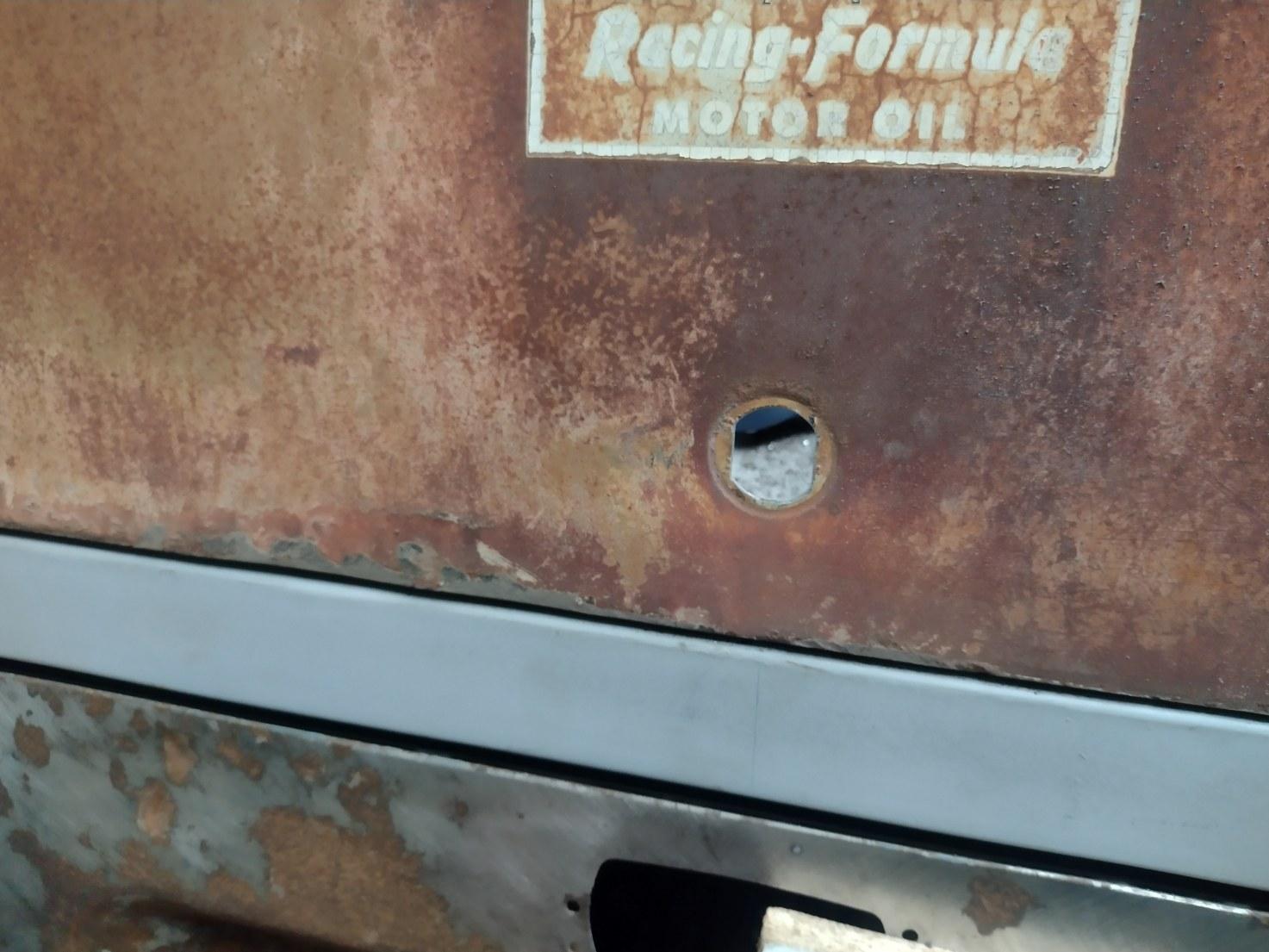 Image may have been reduced in size. Click image to view fullscreen.
